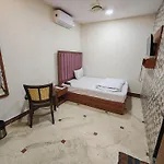 Laksh Inn