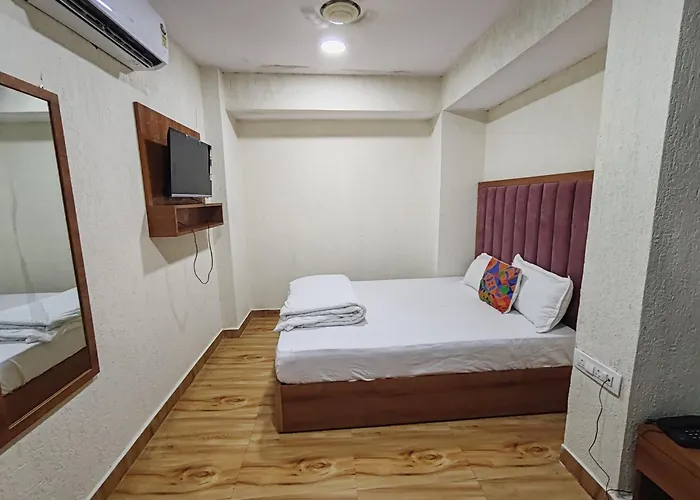 Laksh Inn