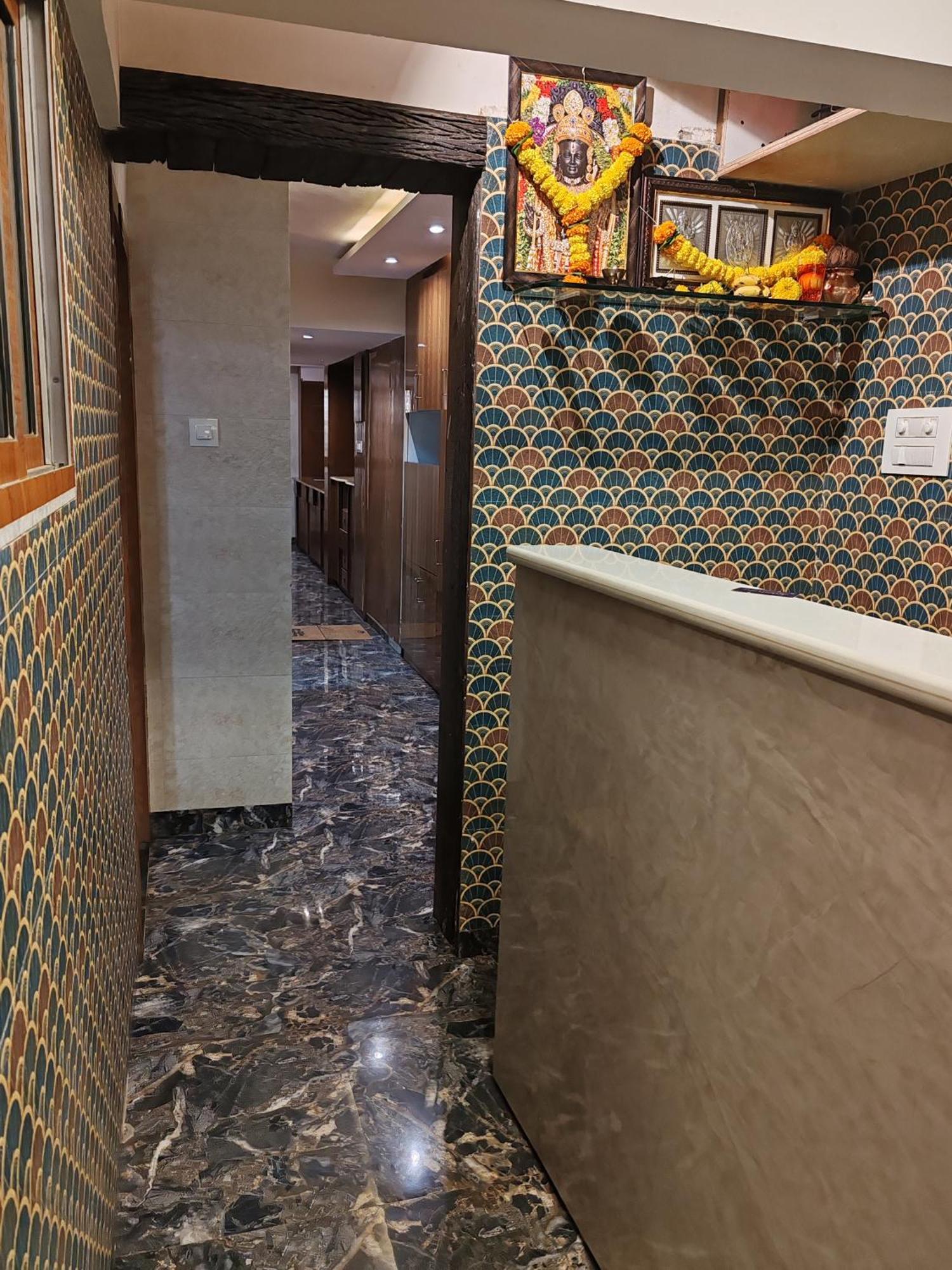 Hotel Laksh Bombaj